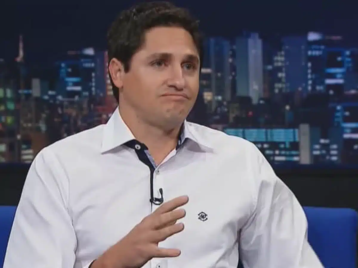 SBT vai contratar novo comentarista