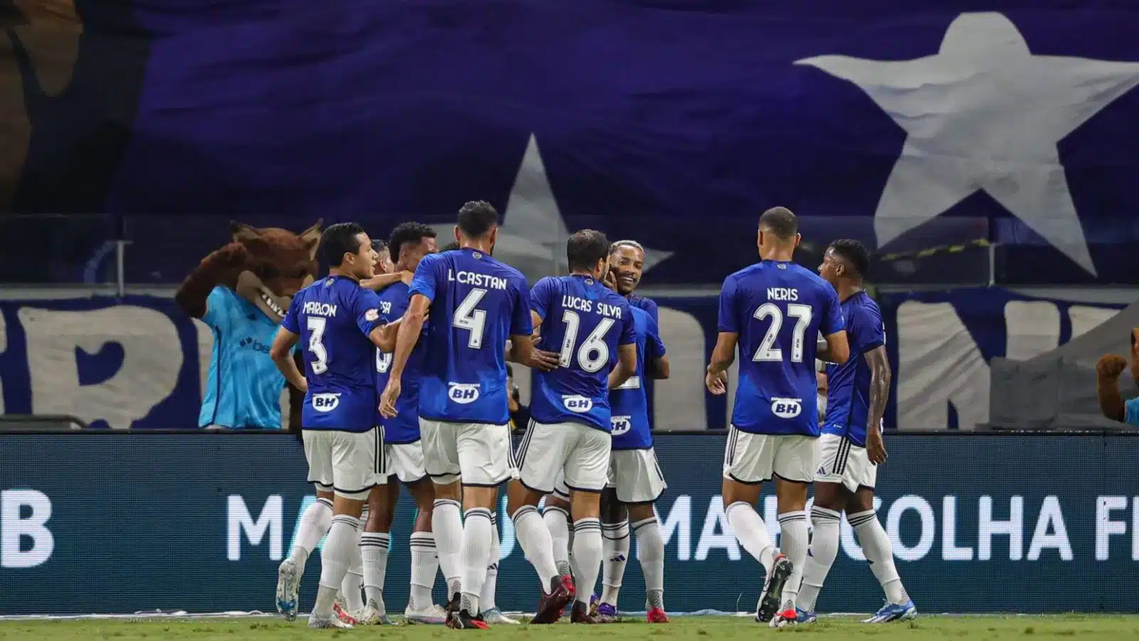 Cruzeiro enfrenta o Fortaleza com desfalques e incertezas, mas confiante após vitória na estreia da Série A.