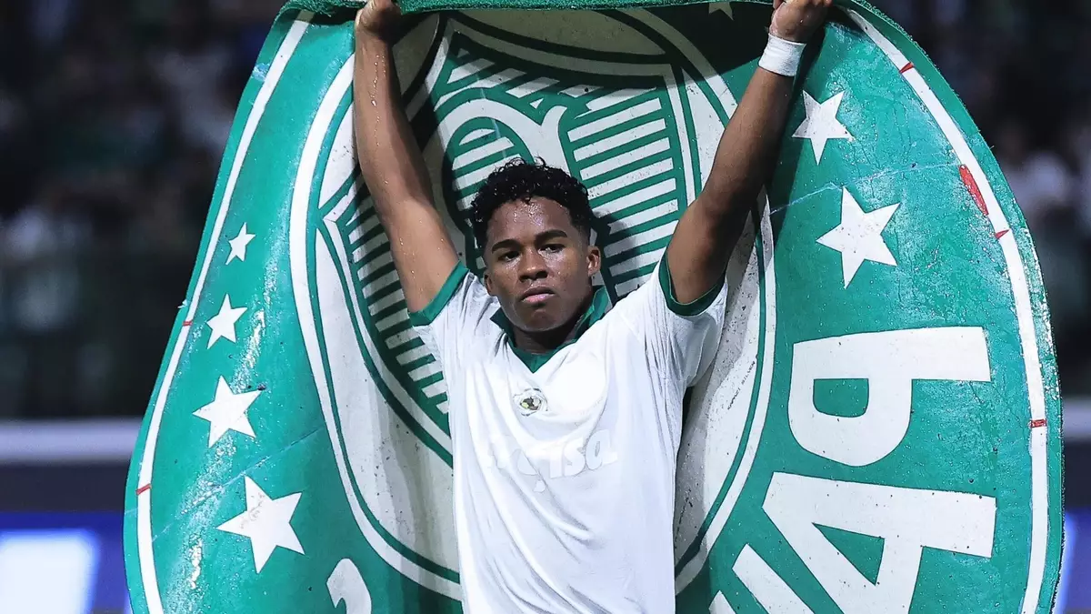 Endrick, jovem talento do Palmeiras e vendido para o Real Madrid, lidera ranking de jogadores mais valiosos do Brasil, com R$438,6 milhões.