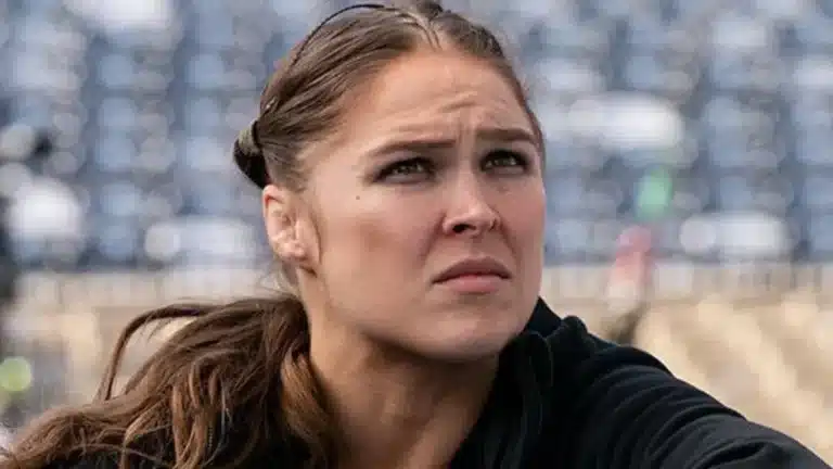 Anos após aposentadoria do MMA, Ronda Rousey revela que até jabs causavam sintomas de concussão em sua trajetória no UFC.