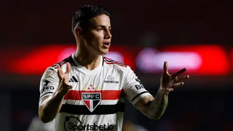 James Rodríguez não deve permanecer no São Paulo sob o comando de Zubeldía, buscando oportunidades em outros clubes.