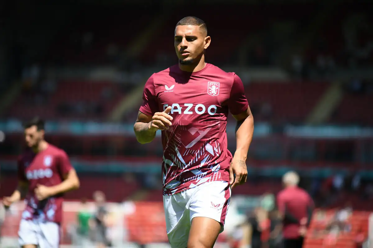 Zagueiro brasileiro da Premier League está a caminho do Milan