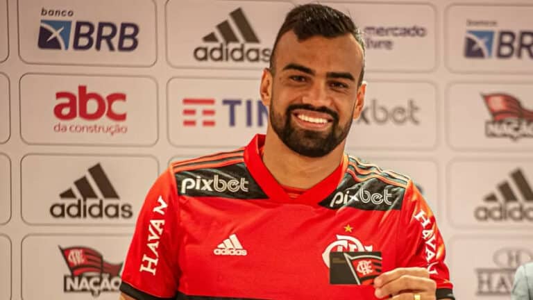 Fabrício Bruno escolheu permanecer no Flamengo, recusando proposta do West Ham. Avaliou a oferta salarial e decidiu adiar o sonho europeu.