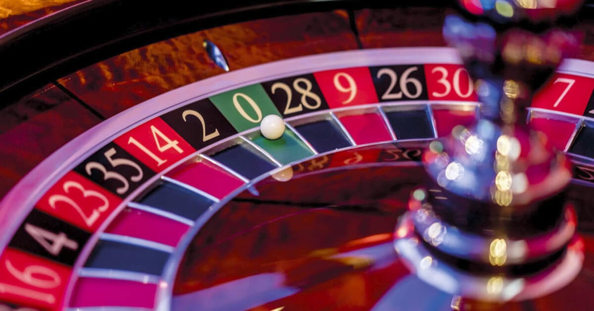 Senado analisa projeto que pode autorizar cassinos, bingos e jogo do bicho no Brasil, com potencial impacto no turismo e na economia.