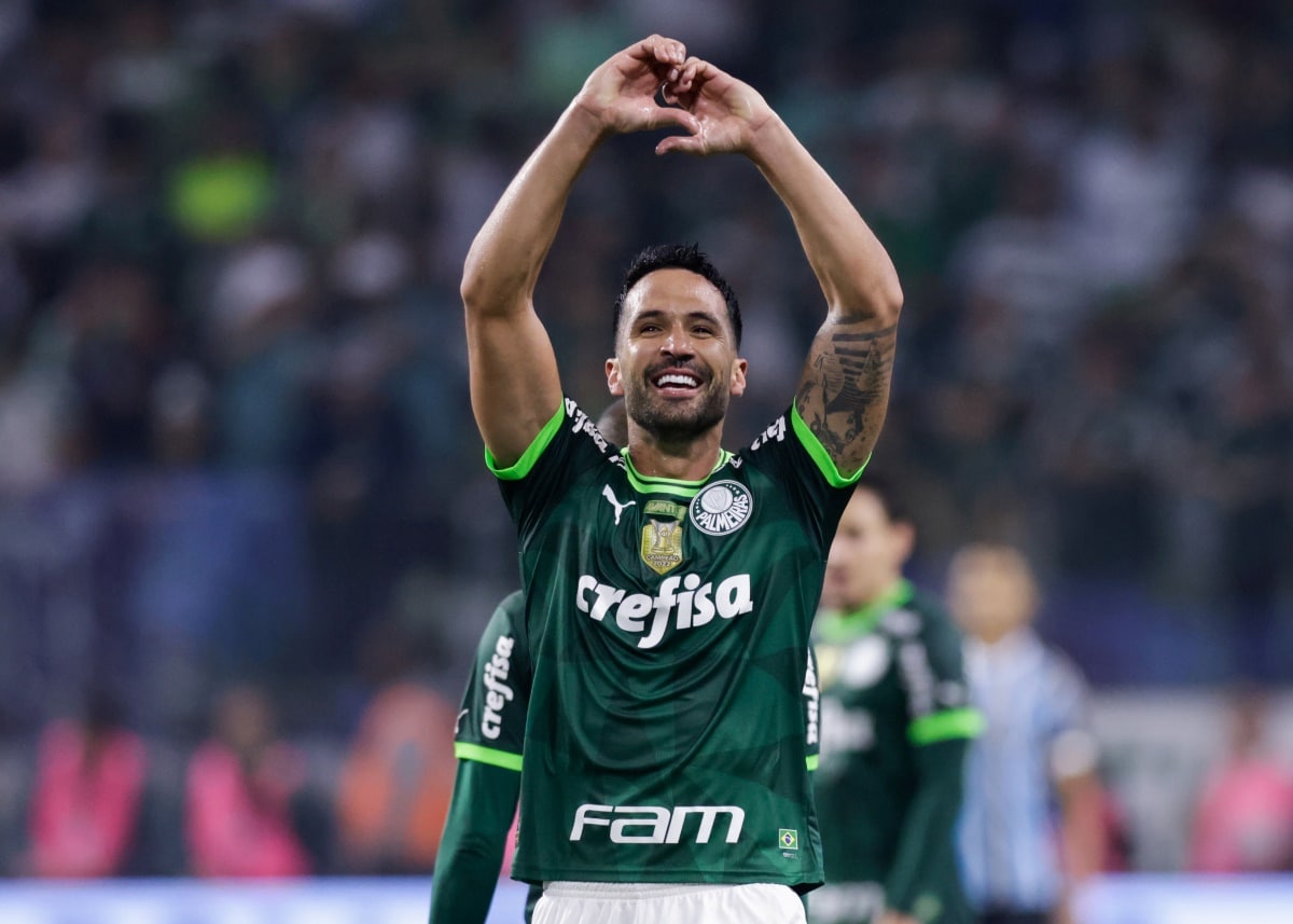 América-MEX oferece R$ 37 milhões por Luan, mas Palmeiras exige multa de R$ 47 milhões para fechar negócio.