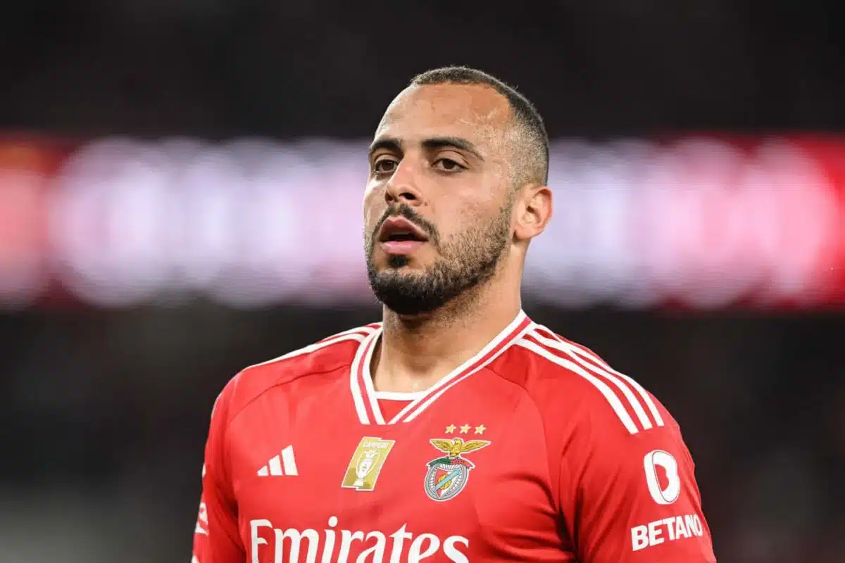 Brasileirão - Corinthians negocia com Benfica para contratar Arthur Cabral, mas portugueses exigem € 20 milhões pela opção de compra.