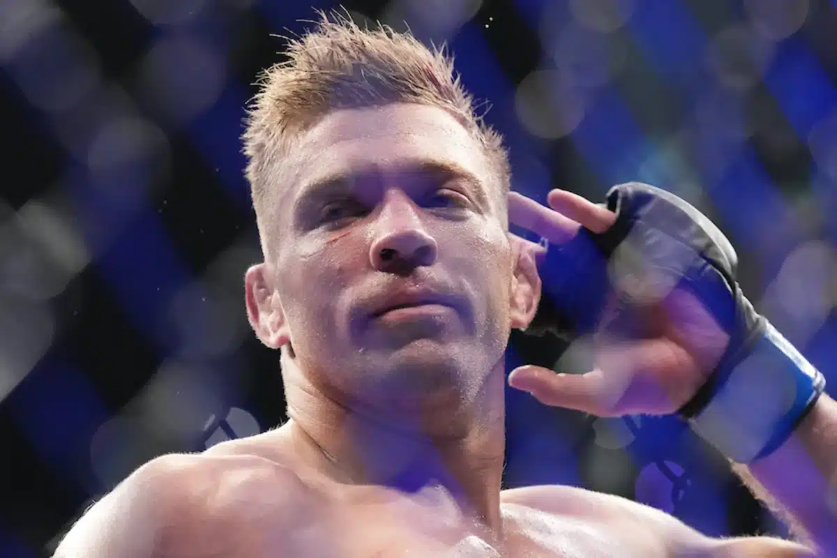 UFC - Apesar de ser campeão dos médios, Dricus Du Plessis enfrenta duras críticas de outros lutadores por sua técnica e merecimento.