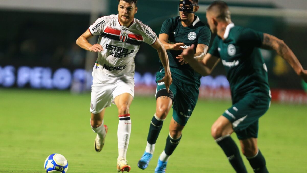 Botafogo-SP e Goiás se enfrentam pela 25ª rodada.