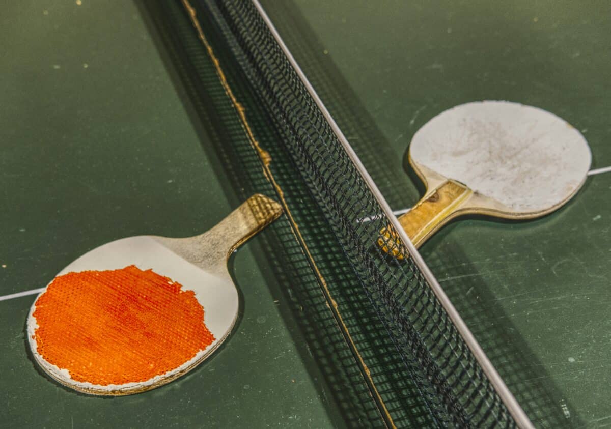 O tênis de mesa, ou ping-pong, pode não ser tão popular, mas ganhou fama nas olimpiadas