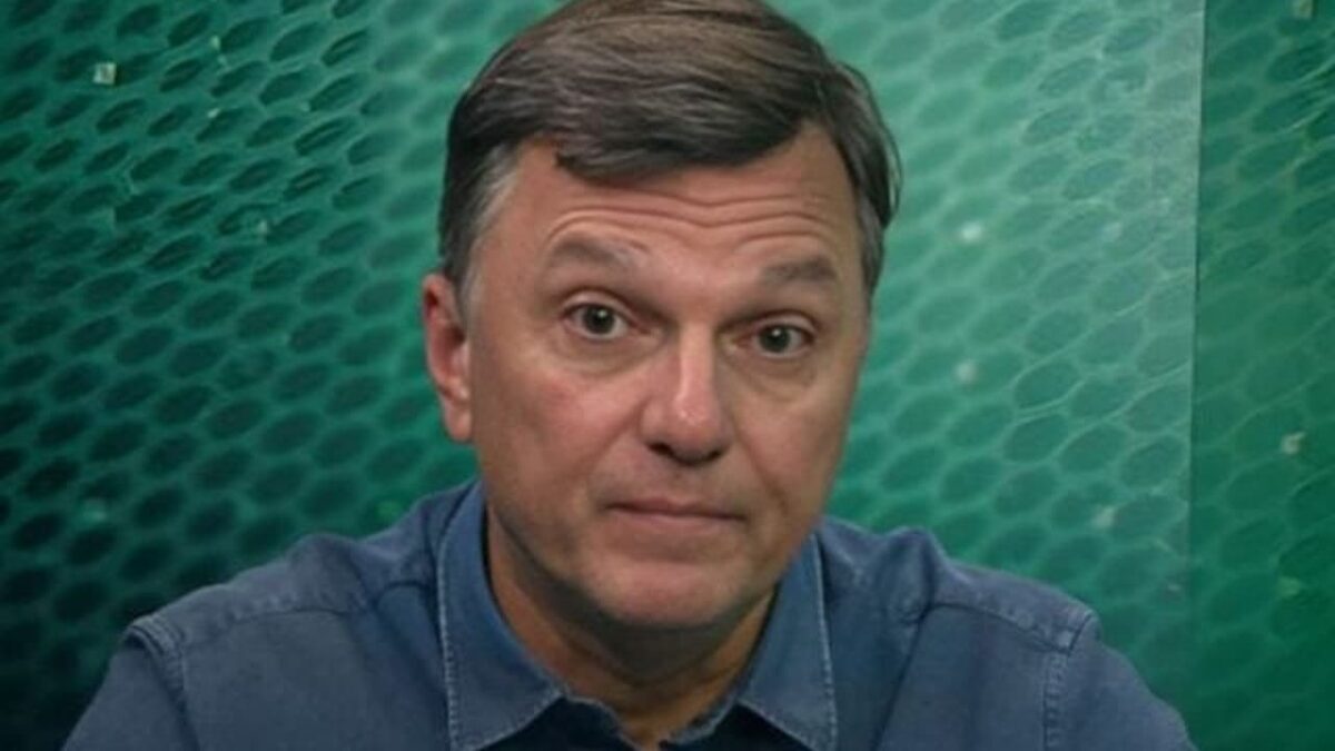 Mauro Cezar faz duras críticas a eliminação do Flamengo na Libertadores.