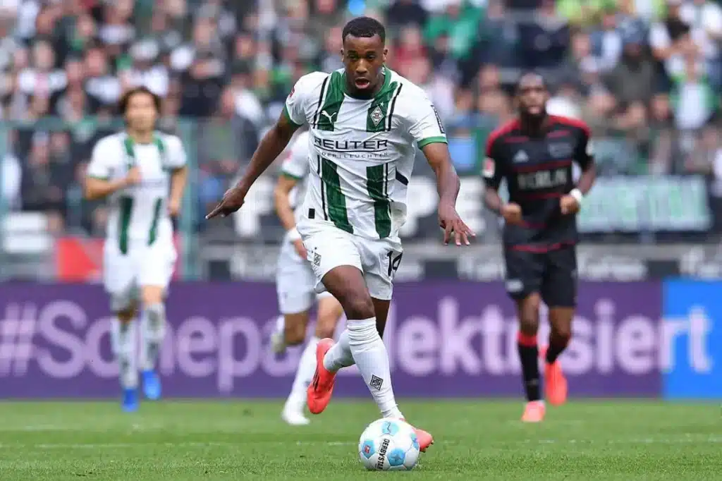 Augsburg x Gladbach: palpites, onde assistir e escalações - Bundesliga (04/10)