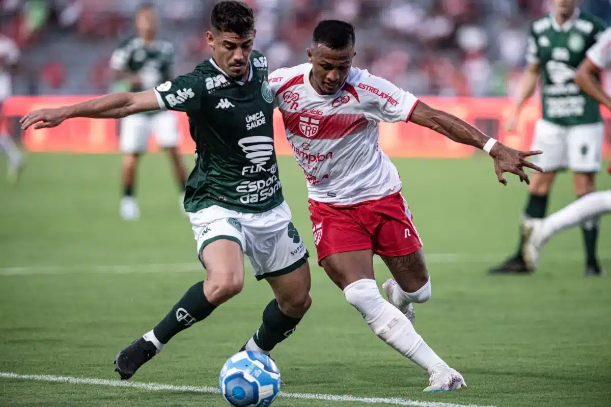 Guarani e CRB jogam a permanência na Série B.