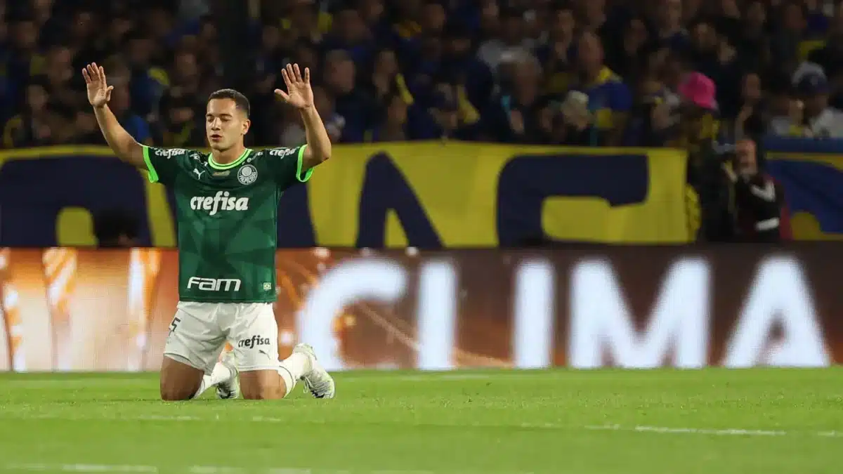 Fabinho é o mais novo queridinho de Abel Ferreira, treinador do Palmeiras.