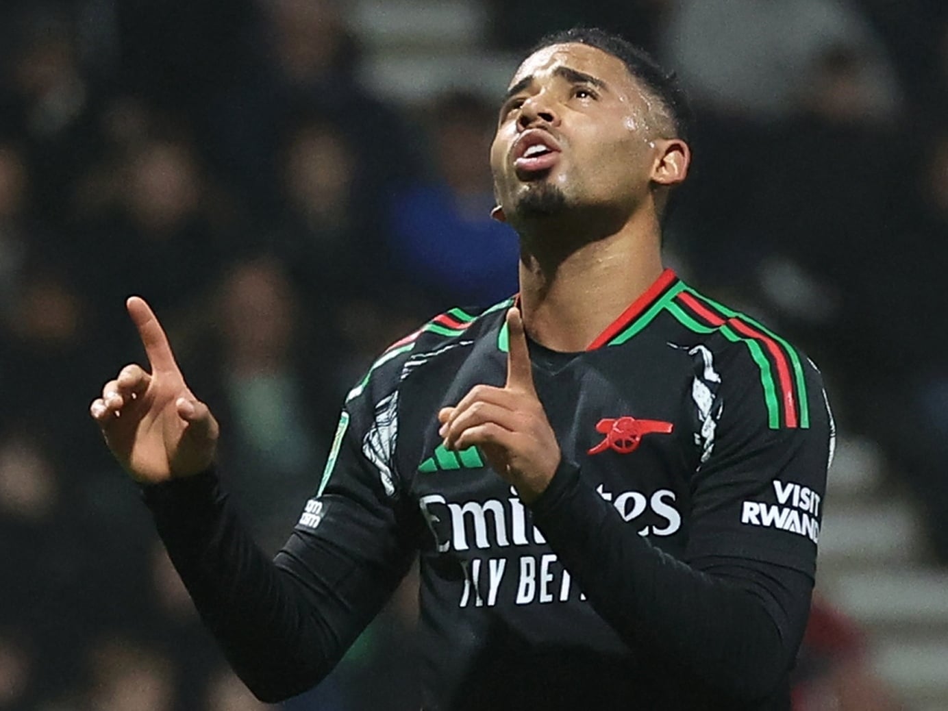 Gabriel Jesus volta a marcar depois de anos.