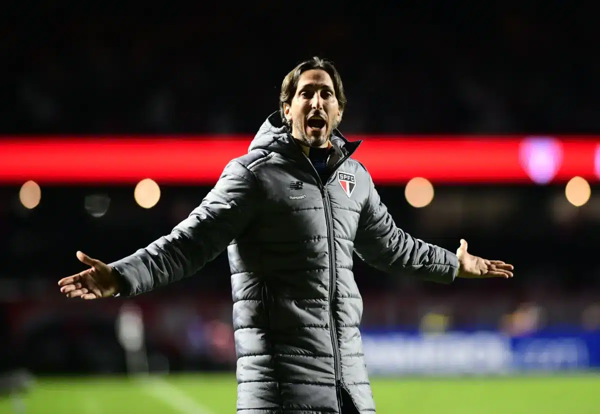 Zubeldía, técnico do São Paulo.