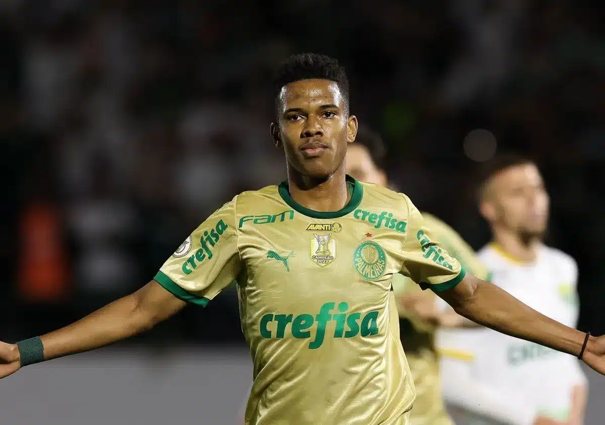 Estevão do Palmeiras está prestes a se tornar o Artilheiro mais jovem do Brasileirão.